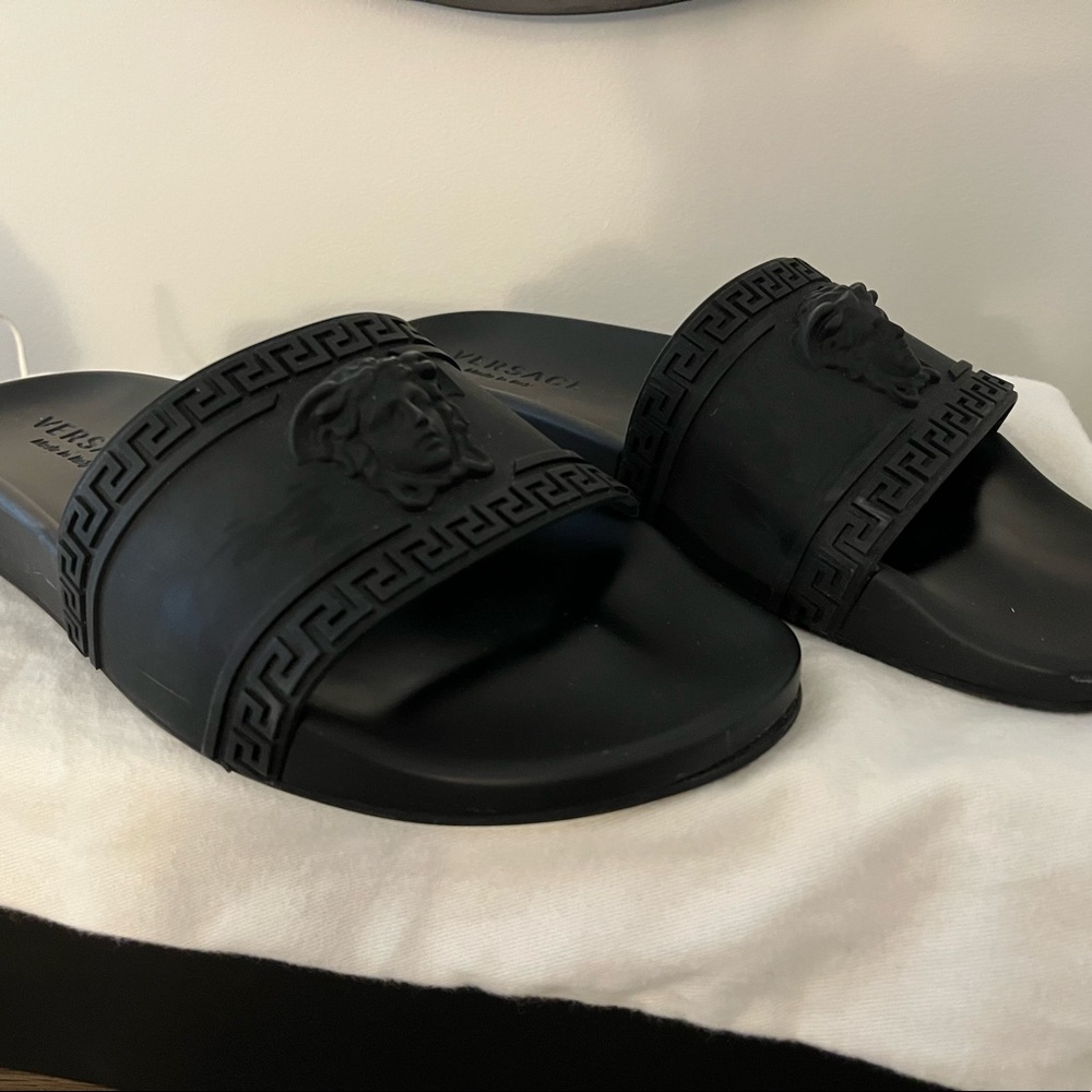 Mens VERSACE SLIDES SZ.8
